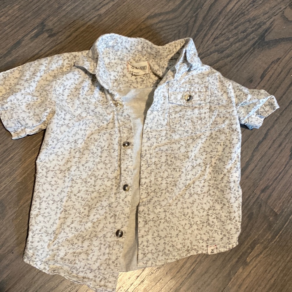 100% cotton EUC Me & Henry button up shirt